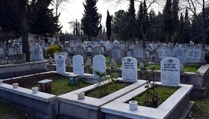 İzmir'de trajik olay: Yaşadığını kanıtlamaya çalışırken öldü