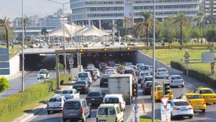 İzmir trafiğinde 'normalleşme' dönemi! Hangi bölgeler daha yoğun?