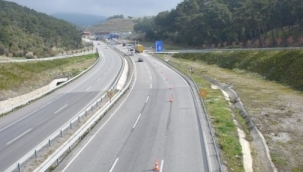 Sabuncubeli yolunun bir bölümü tek şerit!