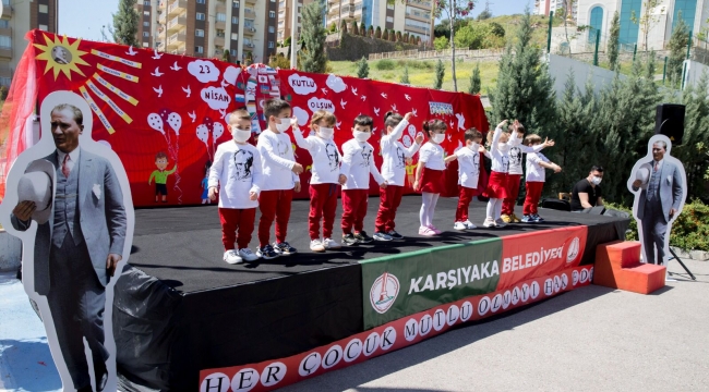 Atatürk'ün çocuklarını bayram coşkusu sardı