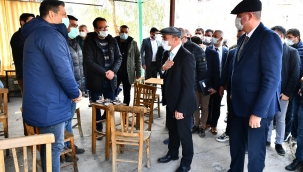 Başkan Soyer Tire'de turunu esnaf ve parti ziyaretiyle tamamladı 