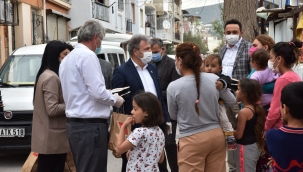 Bornova'da Ramazan yardımları sürüyor