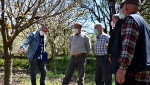 Bornova'da ziraat mühendislerinden üreticiye yerinde eğitim!