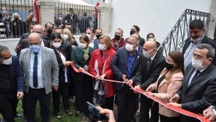 Dünya Romanlar Günü'nde Tepecik'e merkez: Batur'dan Romanlar'a iki büyük müjde!