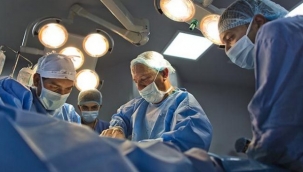 Dünyada ilk: Irak'ta bir bebek üç penisle doğdu