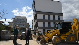  Karabağlar'da Mobilyacılar Eğitim Merkezi hızla tamamlanıyor