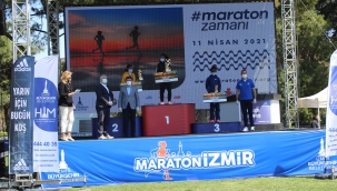 Maratonİzmir’de şampiyonlara geri dönüşümlü kupa