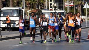 Maratonİzmir tarihe geçti 