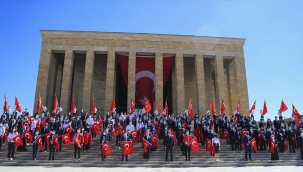Anıtkabir'de 19 Mayıs töreni düzenlendi 
