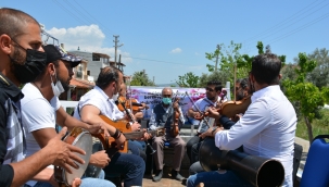 Dikili'de Hıdırellez kutlamasında müzisyenler unutulmadı!