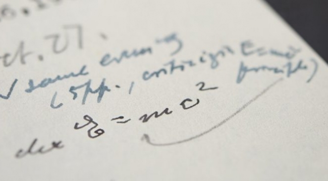 Einstein’in E=mc²’li mektubu rekor fiyata satışa çıkıyor