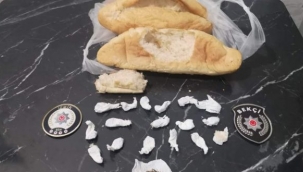 İzmir'de ekmek arasına gizlenmiş uyuşturucu ele geçirildi