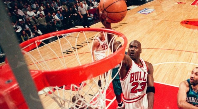 Michael Jordan’ın forması 1,38 milyon dolara satıldı