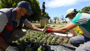 Buca’nın sokakları çiçek açtı 
