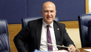 CHP'den kamuda ikinci, üçüncü maaşlar kaldırılsın teklifi