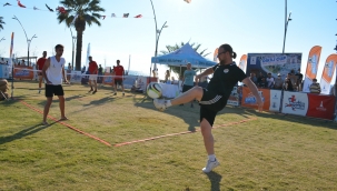 Dikili, Ayak Tenisi Turnuvası’na ev sahipliği yaptı