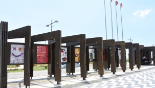 Emre Duygu Tiyatro Afişleri Sergisi açıldı 