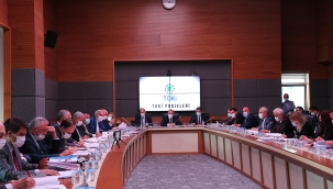 İzmirli depremzedelerin mağduriyeti Meclis’e taşındı 