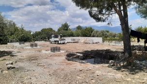 Kemalpaşa'da zeytinyağı tesisinin temelleri atıldı