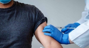 Delta varyantı uyarısı: 'Aşı olanlar da bulaştırabiliyor'