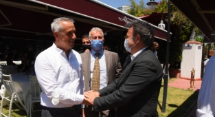 İduğ otomotivcilere seslendi: Zor günleri aşacağız