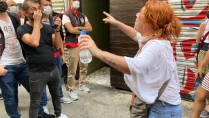 İzmir'de İstanbul Sözleşmesi protestosuna polisten biber gazlı müdahale