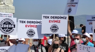 İzmirli depremzedeler meydanlarda: Terörist değil, mağduruz