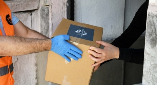 Karabağlar'da bayram dayanışması