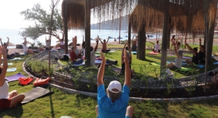 Mavi bayraklı Kuyucak'ın sosyal tesisleri yenilendi 