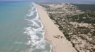 Patara'dan çalınan kumlar için tutanak tutan memur ikinci kez görevden alındı