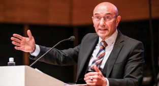 Soyer iki ayrı görüntü paylaştı, isyan etti: Beyler bu vatana nasıl kıydınız!