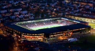 12 futbolcu stadyumda grup seks yapmış