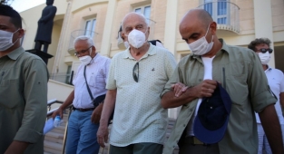 28 Şubat davası: Emekli generaller cezaevinde