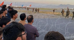 Afganistan'dan 229 Türk vatandaşı daha tahliye edildi