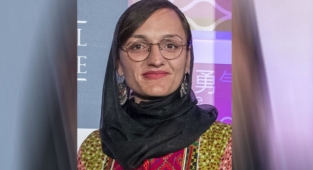 Afganistan'ın ilk kadın belediye başkanı Ghafari: Taliban'ın beni öldürmesini bekliyorum