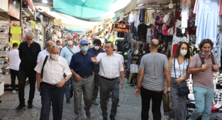 Başkan Batur'dan Kemeraltı'nda 