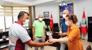 Başkan Çalkaya’dan alev savaşçılarına anlamlı hediye!