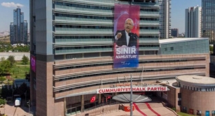 CHP Genel Merkezi'ne 