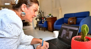 Eşrefpaşa Hastanesi'nde görüntülü hekim dönemi!