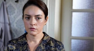 Ezgi Mola koronavirüse yakalandı