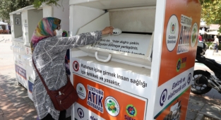 Gaziemir Belediyesi'nden anlamlı protokol: Elektronik atık kumbarası yerleştirildi