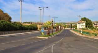 Görece'nin yolu asfaltlandı