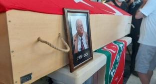 İzmir'de yas günü: 'Sancar Baba'ya veda...