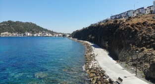 Karaburun'un yeni cazibe merkezi: Karayelaltı!