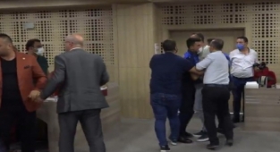 Menemen Meclisi'nde yüksek tansiyon, CHP'den açıklama!