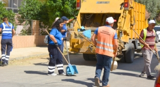 Ödemiş ve Büyükşehir'den ortak çalışma: Cadde ve sokaklar temizlendi