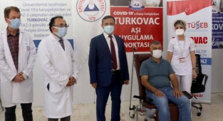 Turkovac’ın ilk dozu gönüllülere uygulanmaya başlandı