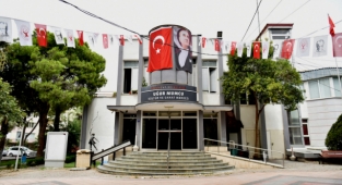 Yenilenen salon Bornovalılar'ın hizmetinde