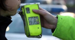 Alkolmetreyi üflemeyen sürücü haklı bulundu