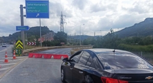 Otoyol kapandı, sürücüler isyan etti! 